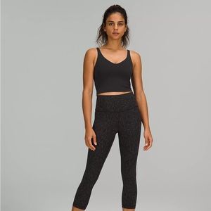 lululemon Align Tank Top (size 6)

Never worn but ripped off the tags